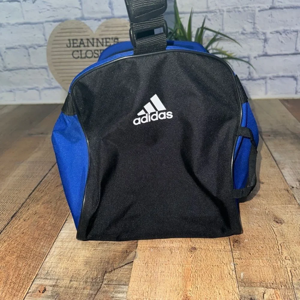 Adidas Defender IV Small Duffle Bag blue